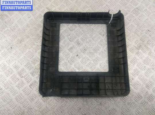 купить Накладка декоративная на двигатель на Kia Carnival