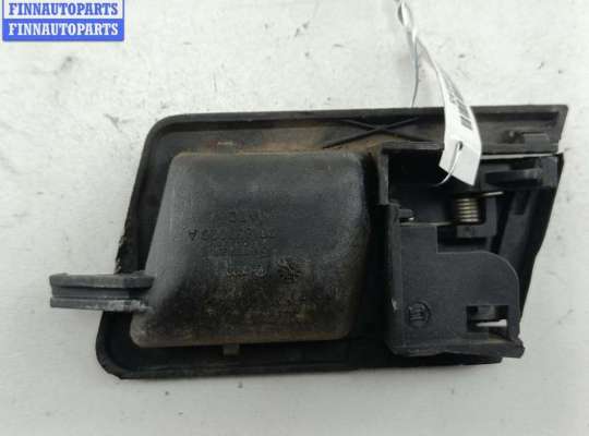 купить Ручка двери внутренняя передняя правая на Volkswagen Transporter T4