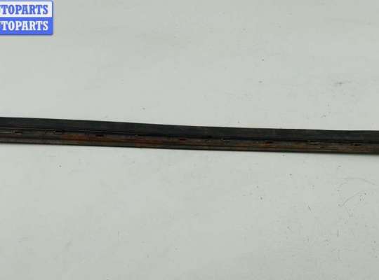 купить Молдинг двери передней правой на Audi A4 B6 (2001-2004)