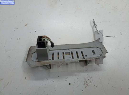 Планка подсветки номера на Opel Zafira A