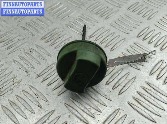 купить Крышка бачка гидроусилителя на Volkswagen Passat B5+ (GP)