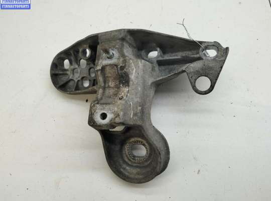 купить Кронштейн крепления на Volkswagen Passat B5