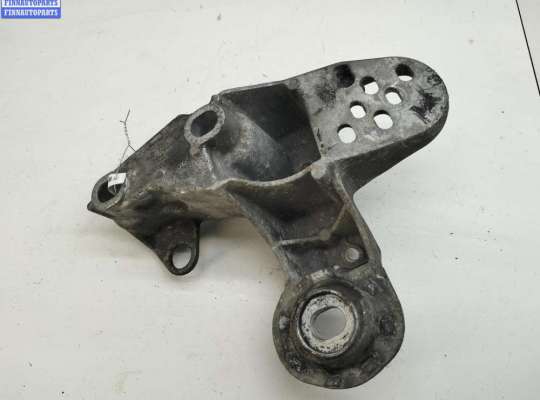 купить Кронштейн крепления на Volkswagen Passat B5