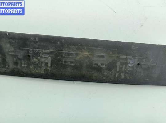 купить Накладка на бампер на Mercedes C-Class W203 (2000-2006)