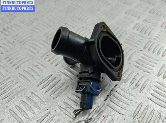 купить Фланец (тройник) системы охлаждения на Volkswagen Passat B5