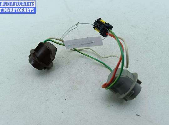 купить Патрон лампы фонаря на Peugeot 607