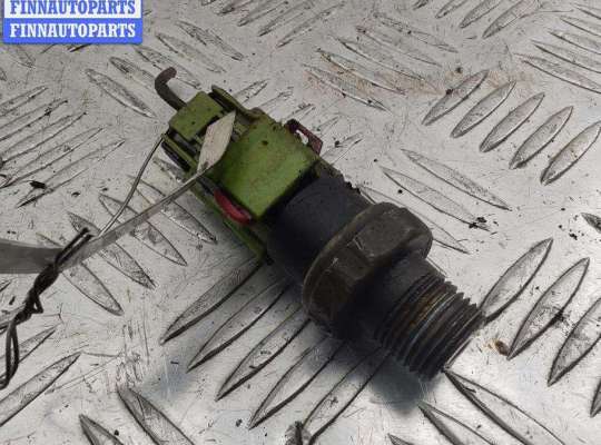 купить Датчик давления масла на Chrysler Voyager (2001-2007)