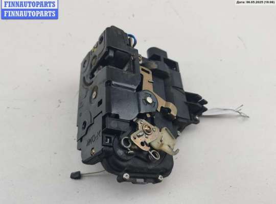 купить Замок двери передней правой на Volkswagen Passat B5