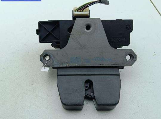 купить Замок багажника на Ford Focus II (2004-2011)