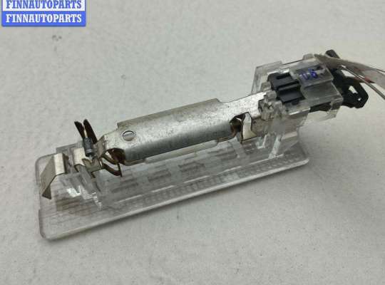 купить Фонарь салонный (плафон) на Volkswagen Passat B7