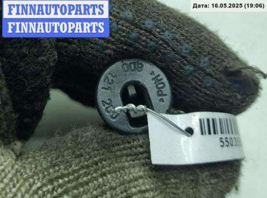 купить Кронштейн радиатора на Volkswagen Passat B5