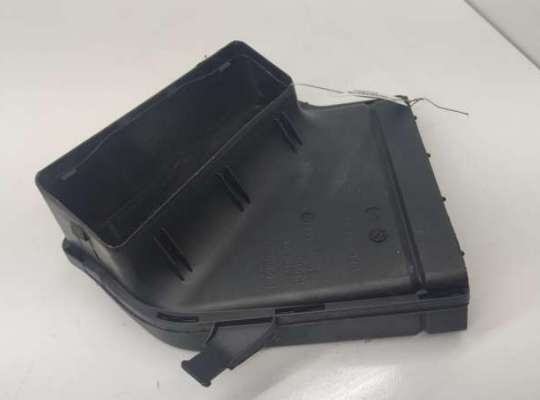 купить Воздуховод на Audi A4 B7 (2004-2008)