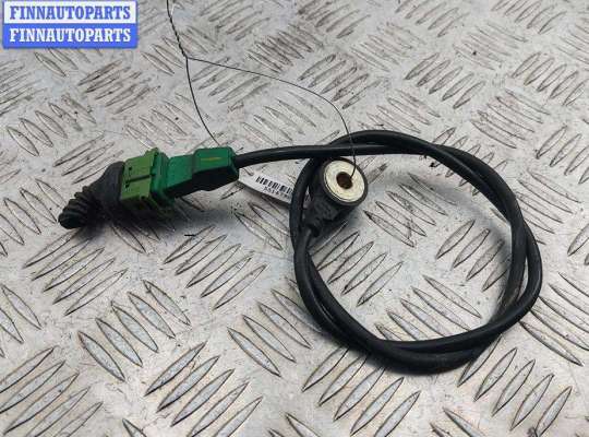 Датчик детонации VG2561285 на Volkswagen Passat B5