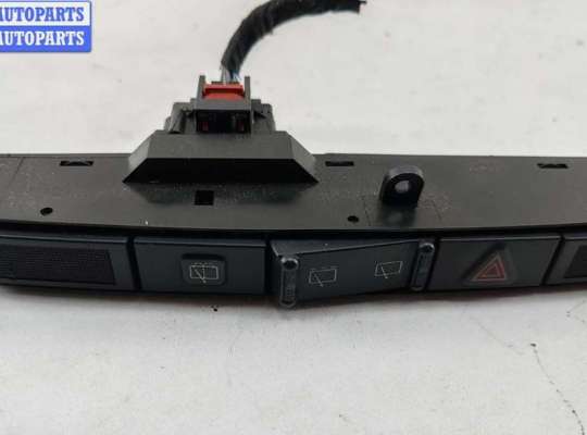 Кнопка аварийной сигнализации (аварийки) DGQ6381 на Chrysler Voyager (2001-2007)