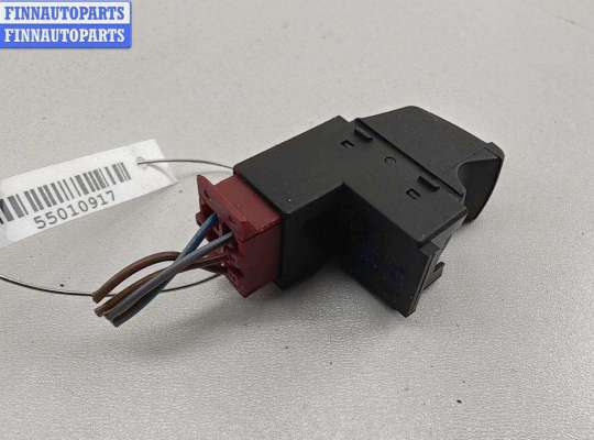 купить Кнопка открывания багажника на Volkswagen Passat B5+ (GP)