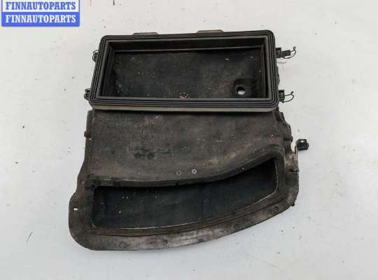 Корпус салонного фильтра FT557081 на Fiat Ulysse II (c 2002)