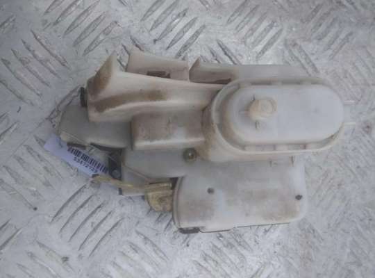 Замок боковой двери на Volkswagen Polo Mk3 (6N/6KV)