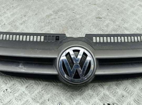 Решетка радиатора VG2641599 на Volkswagen Golf-5 Plus
