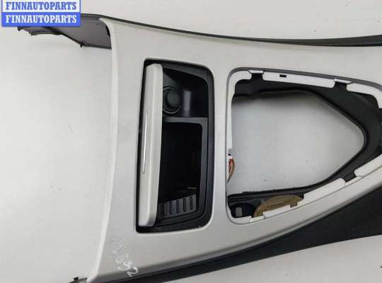 купить Консоль салона (центральная часть) на BMW 3 E90/E91/E92/E93 (2005-2013)