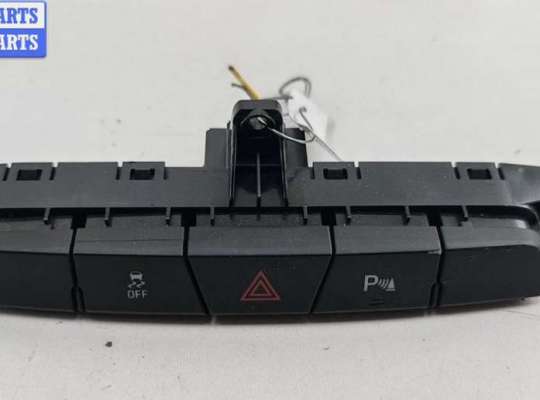 купить Кнопка аварийной сигнализации (аварийки) на Opel Insignia A (2008-2017)