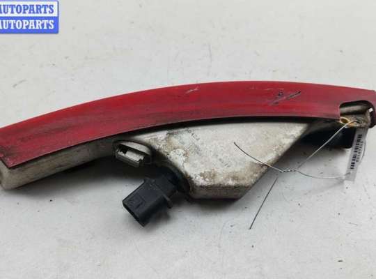 Поворотник передний на Volkswagen Passat B6 (3C)