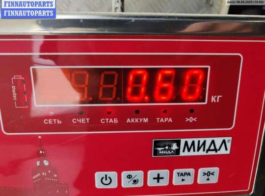 купить Молдинг двери передней левой на Mercedes W124 (1985-1995)