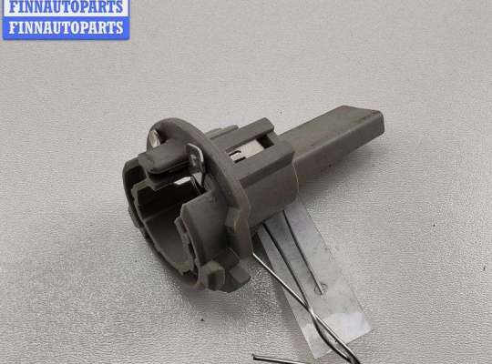 купить Патрон лампы фонаря на Volkswagen Passat B5+ (GP)