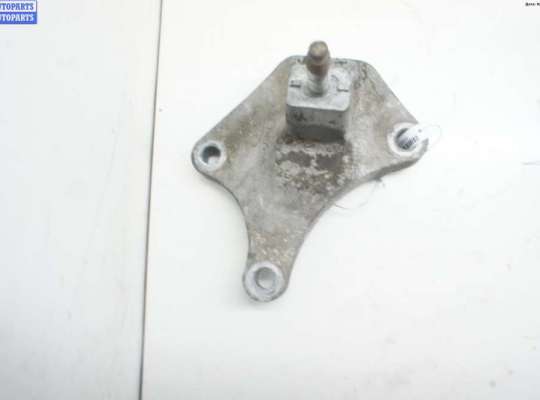 Кронштейн КПП опорный FO885221 на Ford Fiesta (2001-2007)