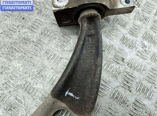 купить Рычаг подвески передний правый на Volkswagen Passat B6