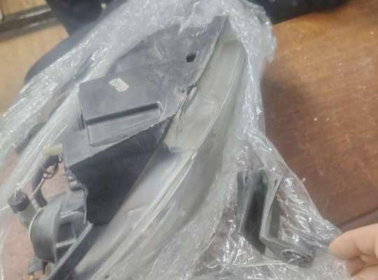 купить Фара правая на Dacia (Renault) Lodgy