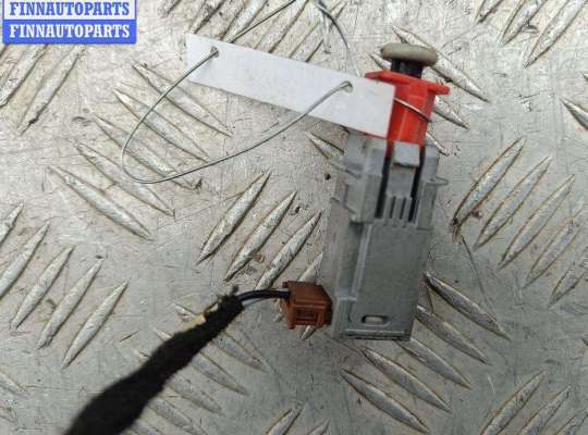 купить Датчик включения заднего хода (лягушка) на Opel Zafira B (2004-2014)