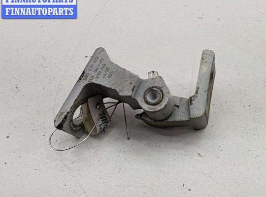 Петля двери передней правой VG2707050 на Volkswagen Tiguan