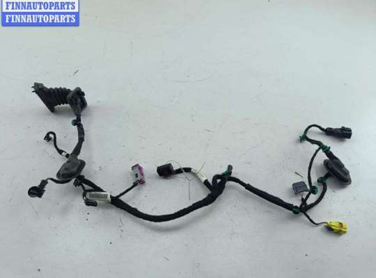 купить Проводка двери на Volkswagen Golf-5