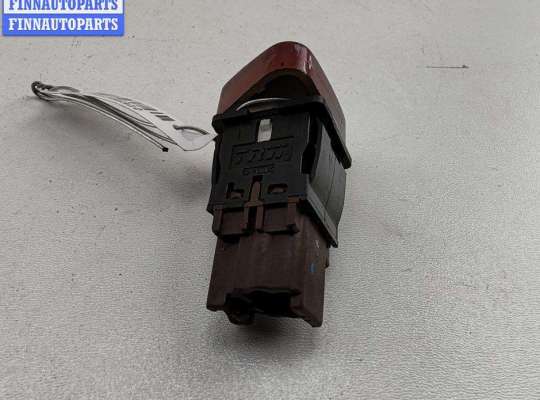 купить Кнопка аварийной сигнализации (аварийки) на Peugeot 607