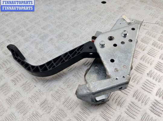 купить Педаль сцепления на Opel Zafira B (2004-2014)