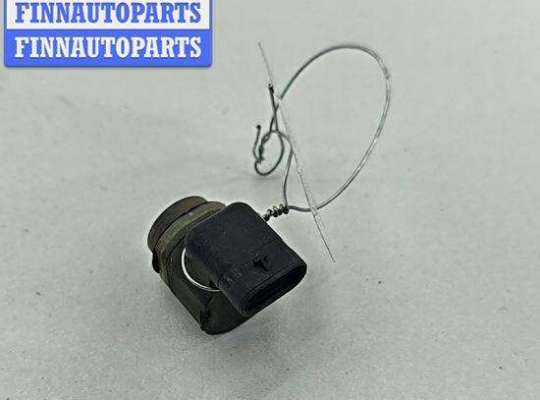 купить Датчик парковки (парктроник) передний на Volkswagen Passat B6