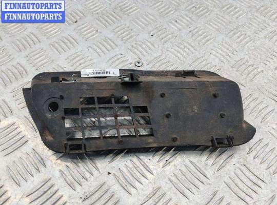 купить Решётка (заглушка) в бампер на Volkswagen Golf-3