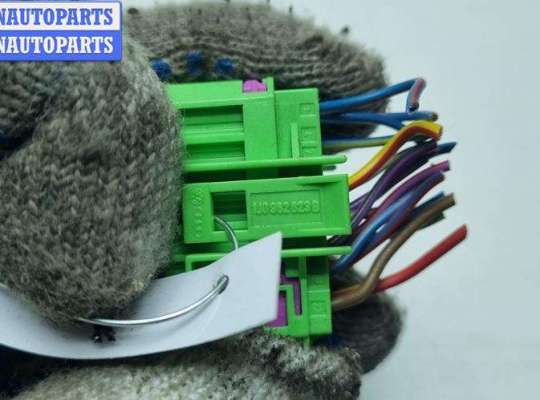 купить Разъем (фишка) проводки на Volkswagen Golf-4