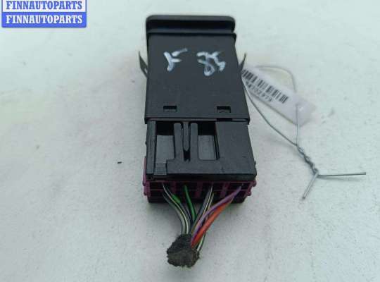 Кнопка аварийной сигнализации (аварийки) VG2659012 на Volkswagen Golf-4