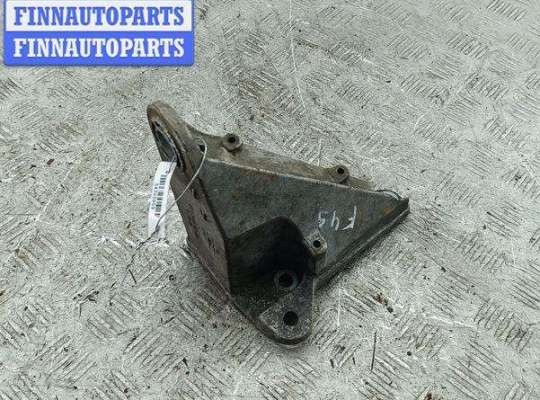 купить Кронштейн КПП опорный на Volkswagen Passat B5