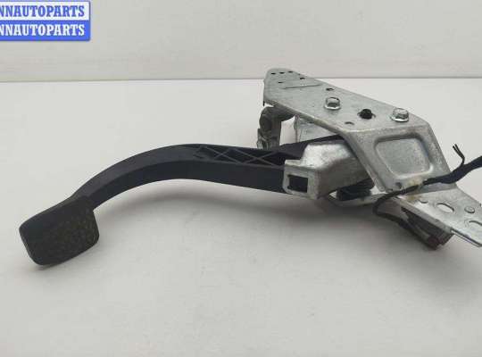 Педаль сцепления OP2397756 на Opel Astra H (2004-2009)