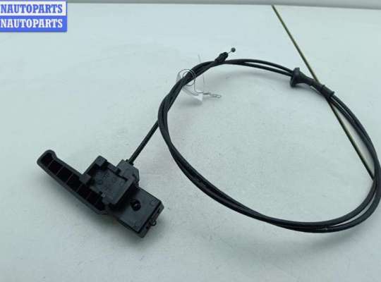 Трос капота на Opel Insignia