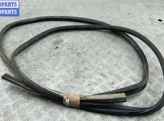 купить Уплотнитель двери задней левой на Renault Kangoo I (1998-2008)