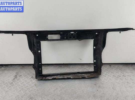 купить Рамка передняя (панель кузовная, телевизор) на Skoda Roomster