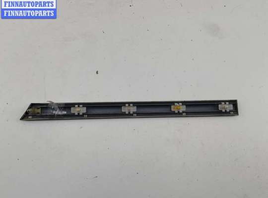 купить Молдинг двери задней правой на Mercedes C-Class W202 (1993-2000)