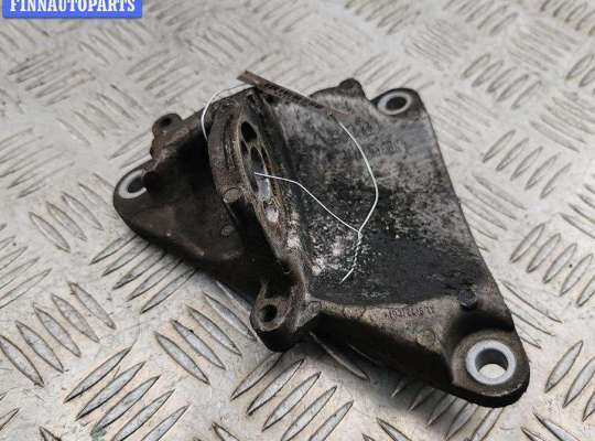 купить Кронштейн КПП опорный на Audi A6 C5 (1997-2005)