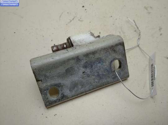 купить Петля двери передней левой на Volkswagen Crafter