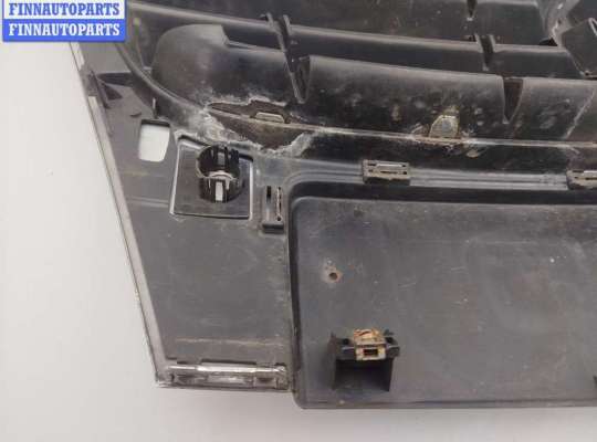 купить Решетка радиатора на Volkswagen Passat B6
