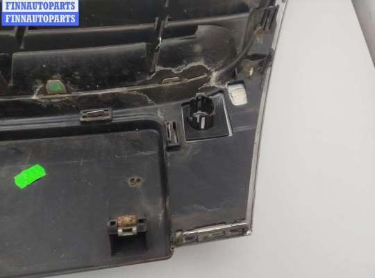 купить Решетка радиатора на Volkswagen Passat B6