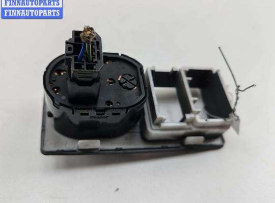 купить Кнопки управления прочие (включатель) на Kia Sorento (BL, 2002-2009)